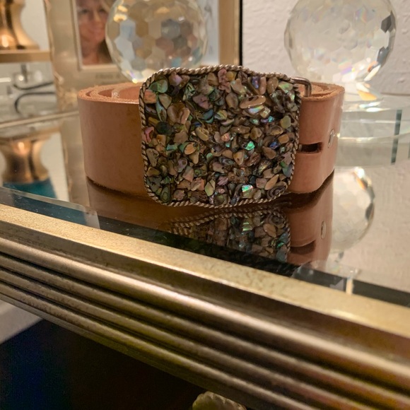 Ladies Leather Belt - Picture 1 of 2